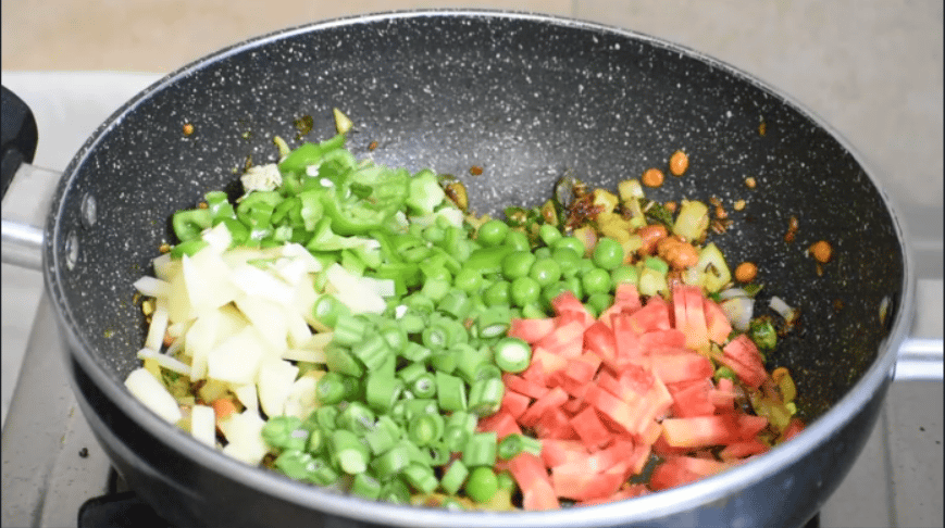 Vegetable Poha | Diet Poha