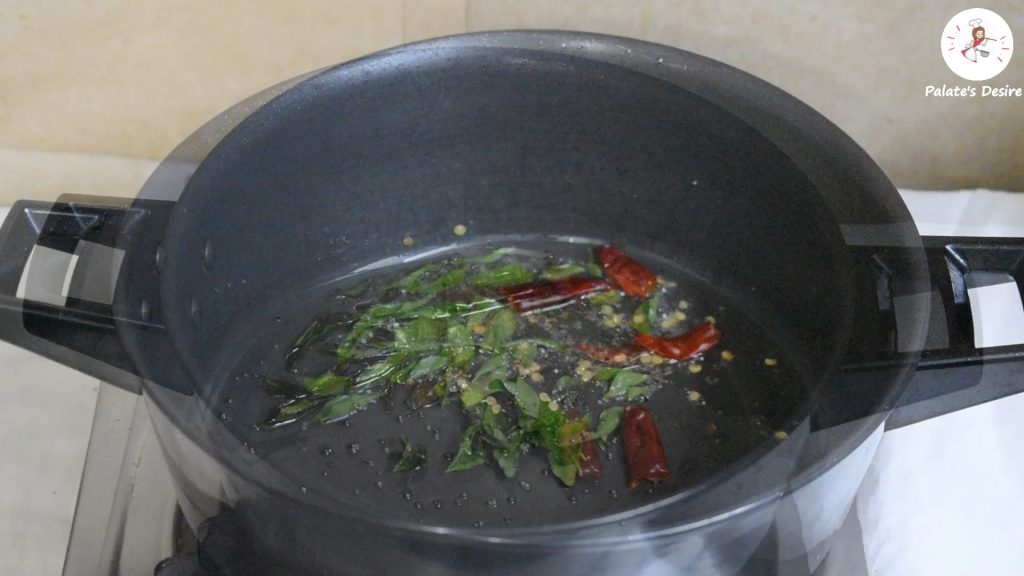 curry leaves-redchillies-tempering